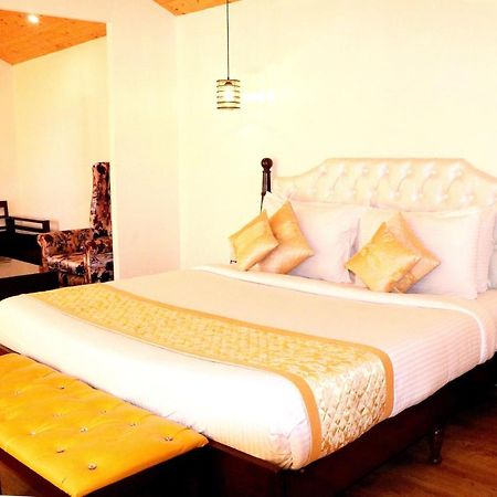 Aamod Resorts Dalhousie ! Luxury Cottage Resort מראה חיצוני תמונה