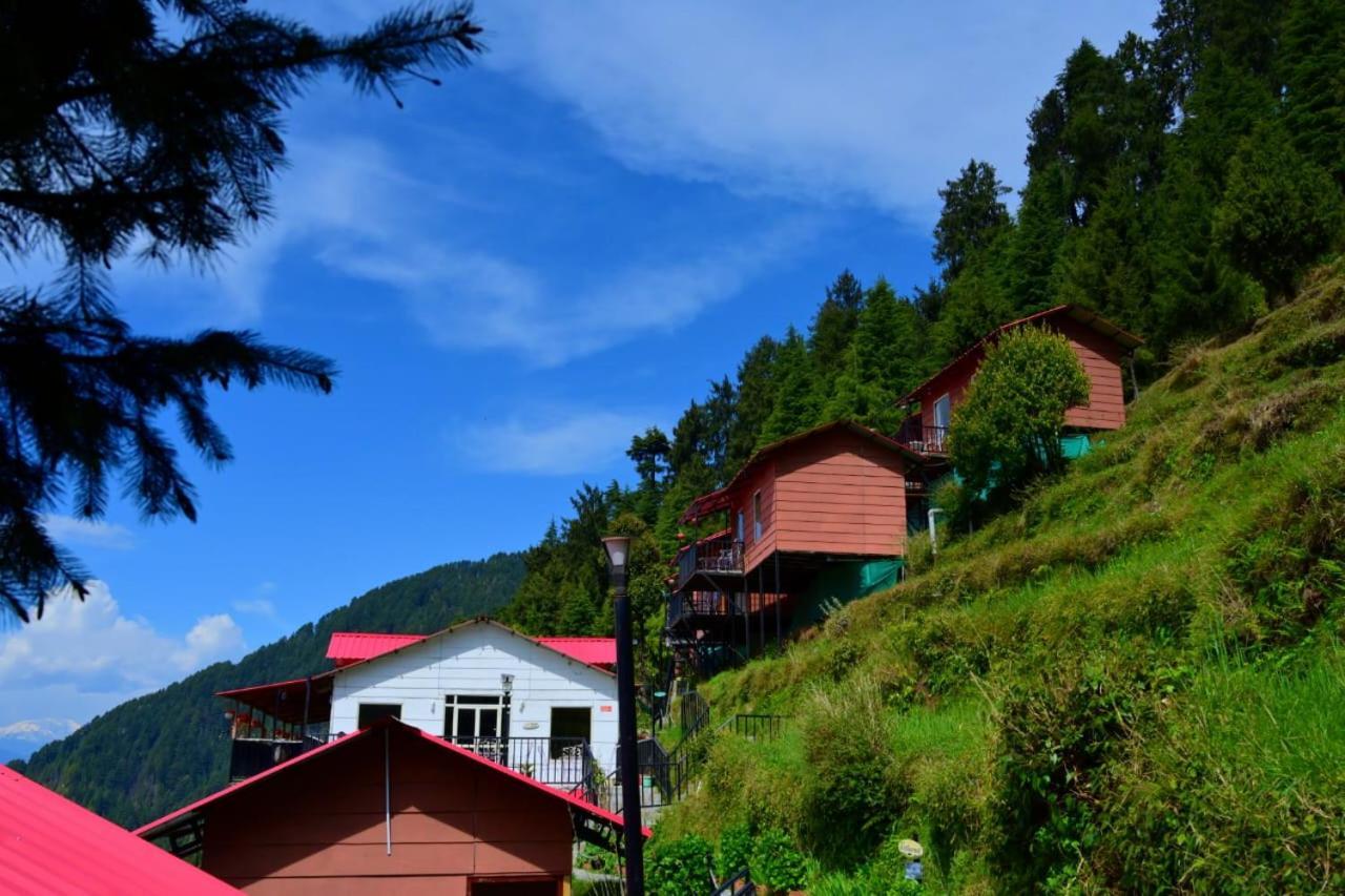 Aamod Resorts Dalhousie ! Luxury Cottage Resort מראה חיצוני תמונה