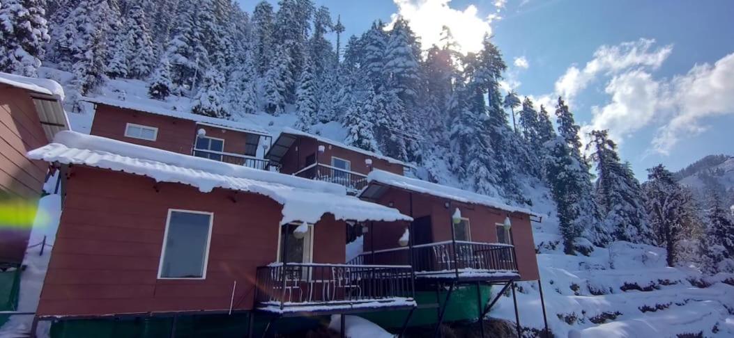 Aamod Resorts Dalhousie ! Luxury Cottage Resort מראה חיצוני תמונה